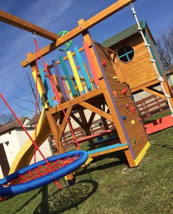 Apartamento Gardenlux Vrdnik Exterior foto