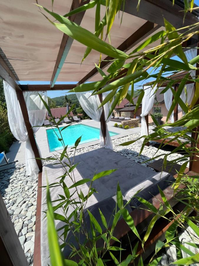 Apartamento Gardenlux Vrdnik Exterior foto